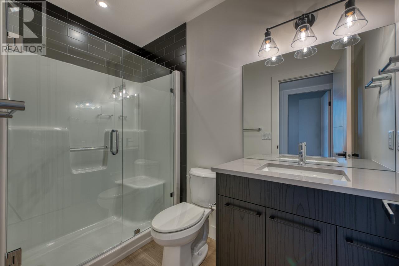 Photo 40 of 1066 Emslie Street, Kelowna BC