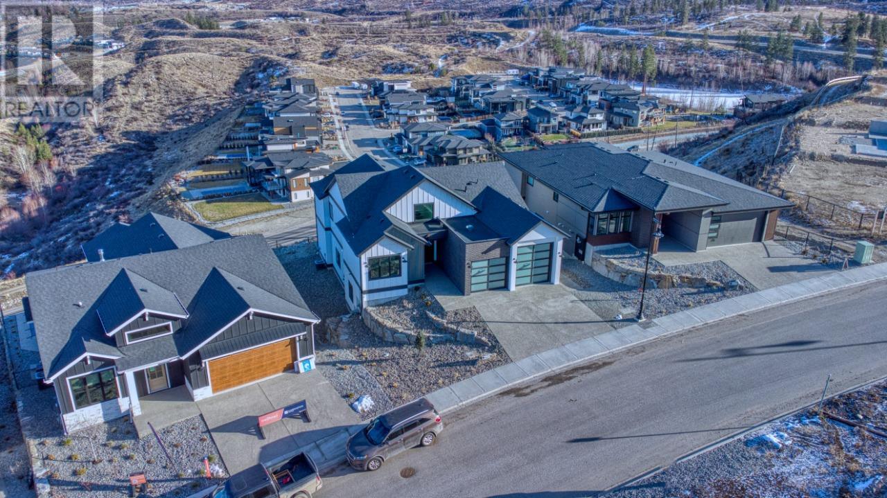 Photo 12 of 1066 Emslie Street, Kelowna BC