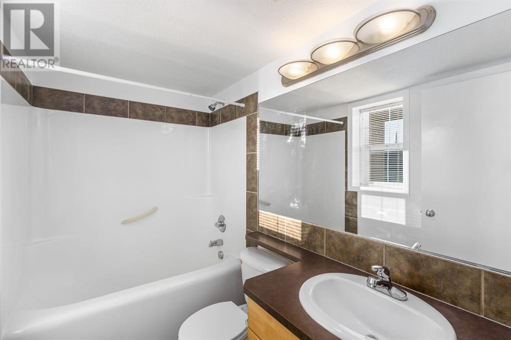 Single Family House for Sale in   Applevillage Court SE Applewood Park Calgary 