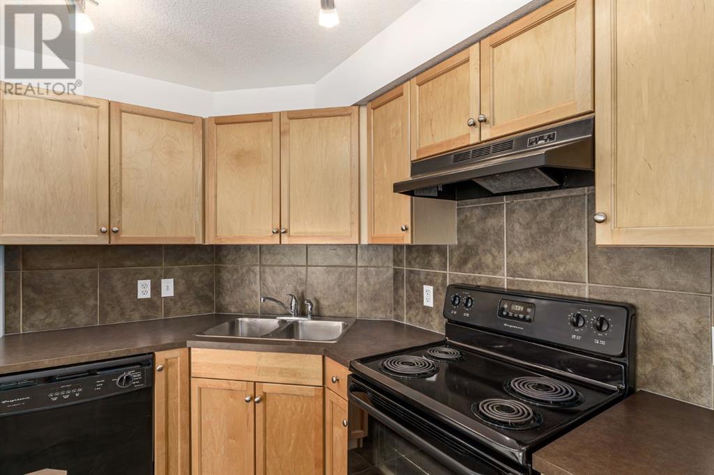 Single Family House for Sale in   Applevillage Court SE Applewood Park Calgary 