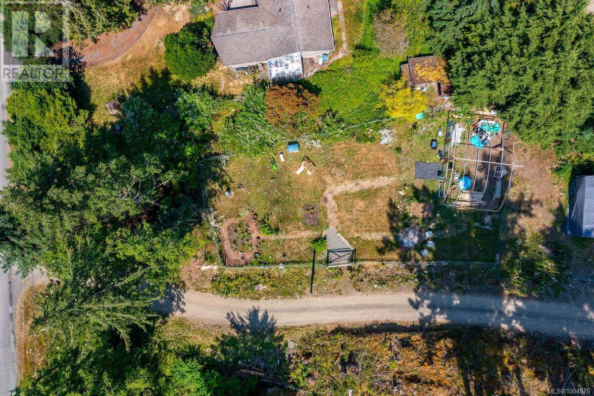 Photo 13 of 2620 Gunwhale Rd, Pender Island BC