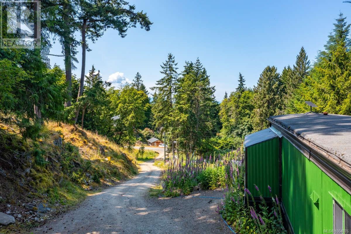Photo 17 of 2620 Gunwhale Rd, Pender Island BC