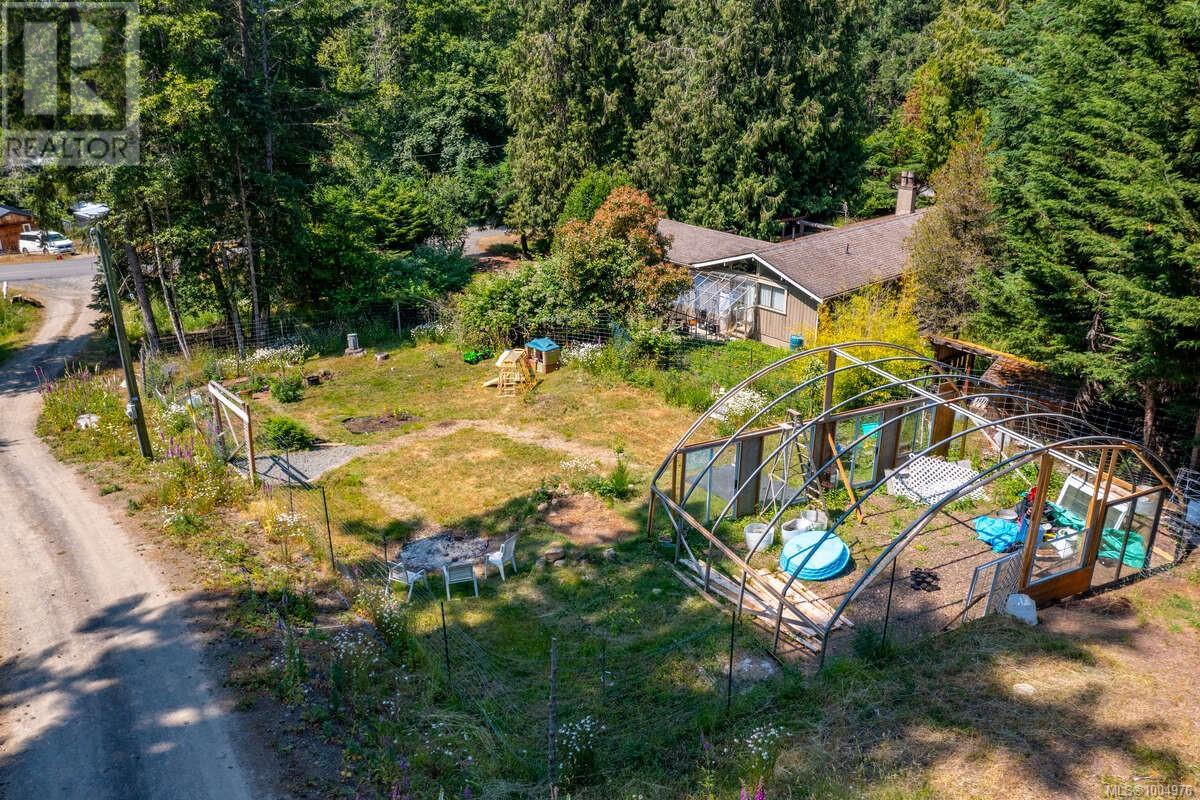 Photo 20 of 2620 Gunwhale Rd, Pender Island BC