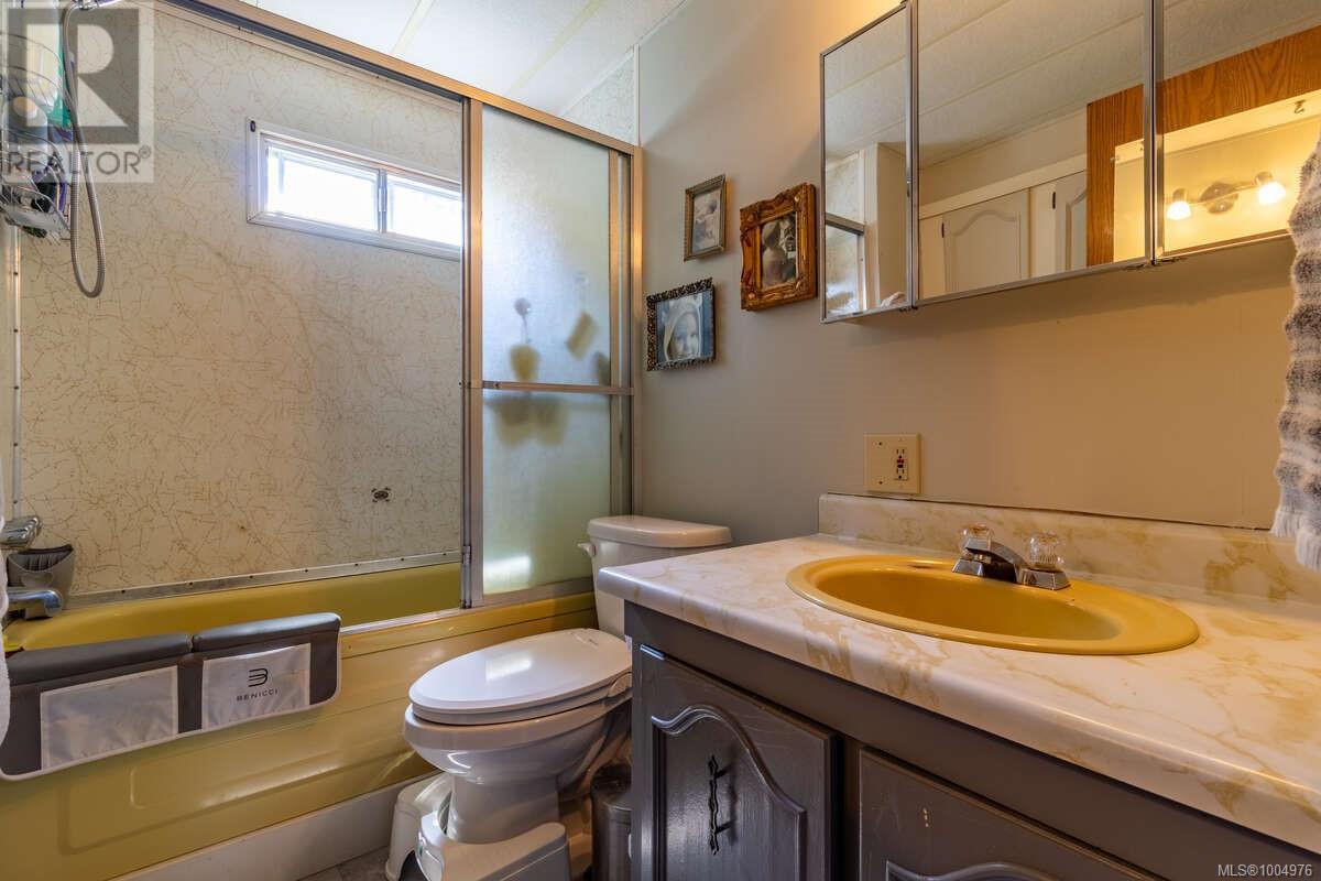 Photo 25 of 2620 Gunwhale Rd, Pender Island BC