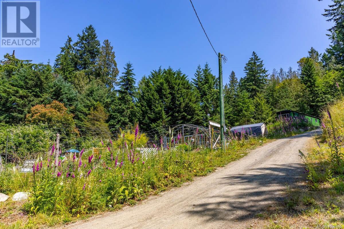 Photo 43 of 2620 Gunwhale Rd, Pender Island BC