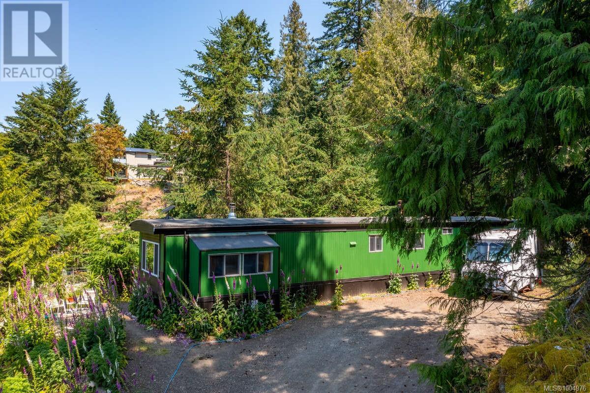 Photo 6 of 2620 Gunwhale Rd, Pender Island BC