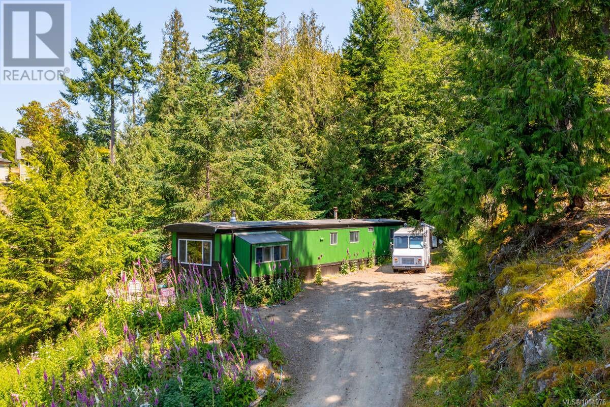 Photo 7 of 2620 Gunwhale Rd, Pender Island BC