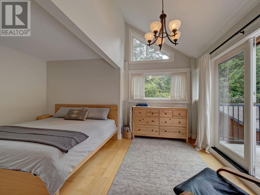 8057 COOPER ROAD, Halfmoon Bay