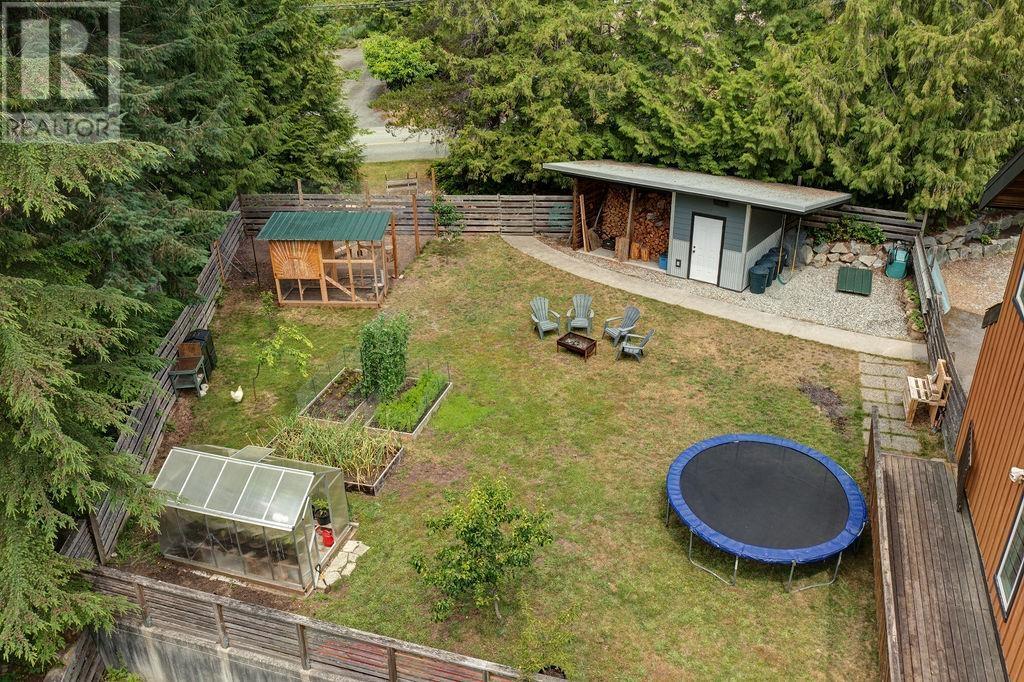 8057 COOPER ROAD, Halfmoon Bay