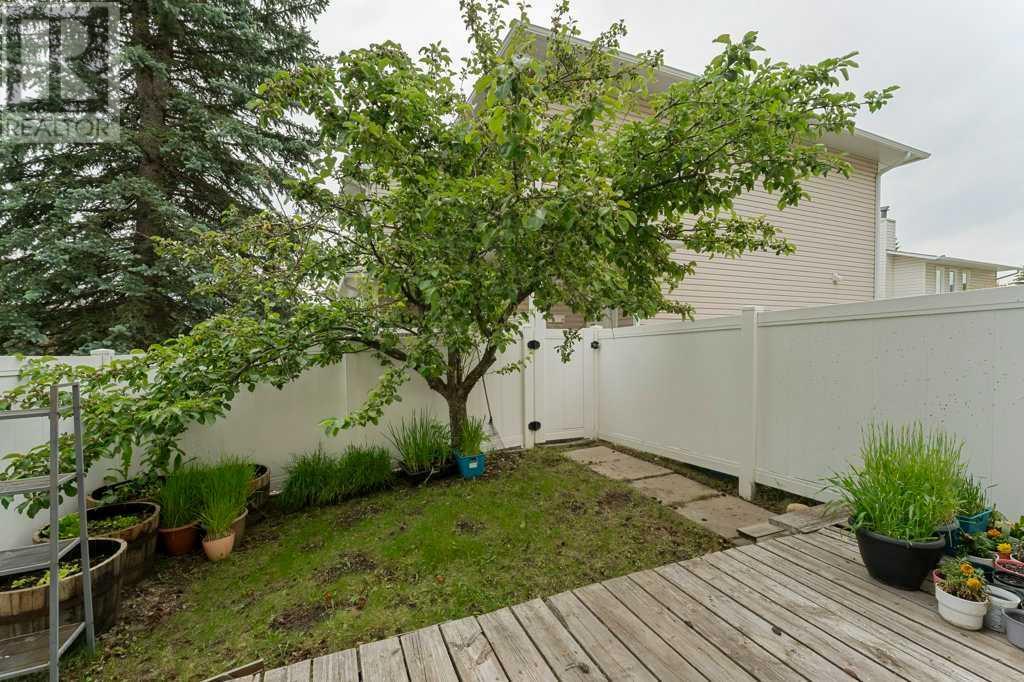 Single Family House for Sale in  woodsman Lane SW Woodbine Calgary 