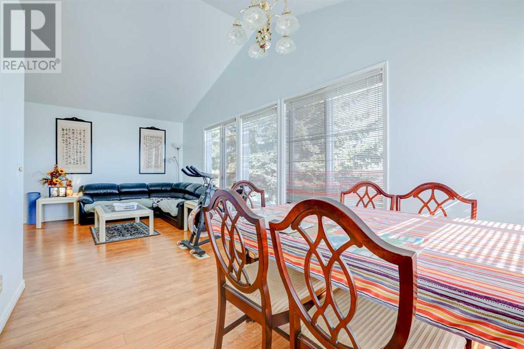 Single Family House 3 Level for Sale in  Sanderling Place NW Sandstone Valley Calgary 