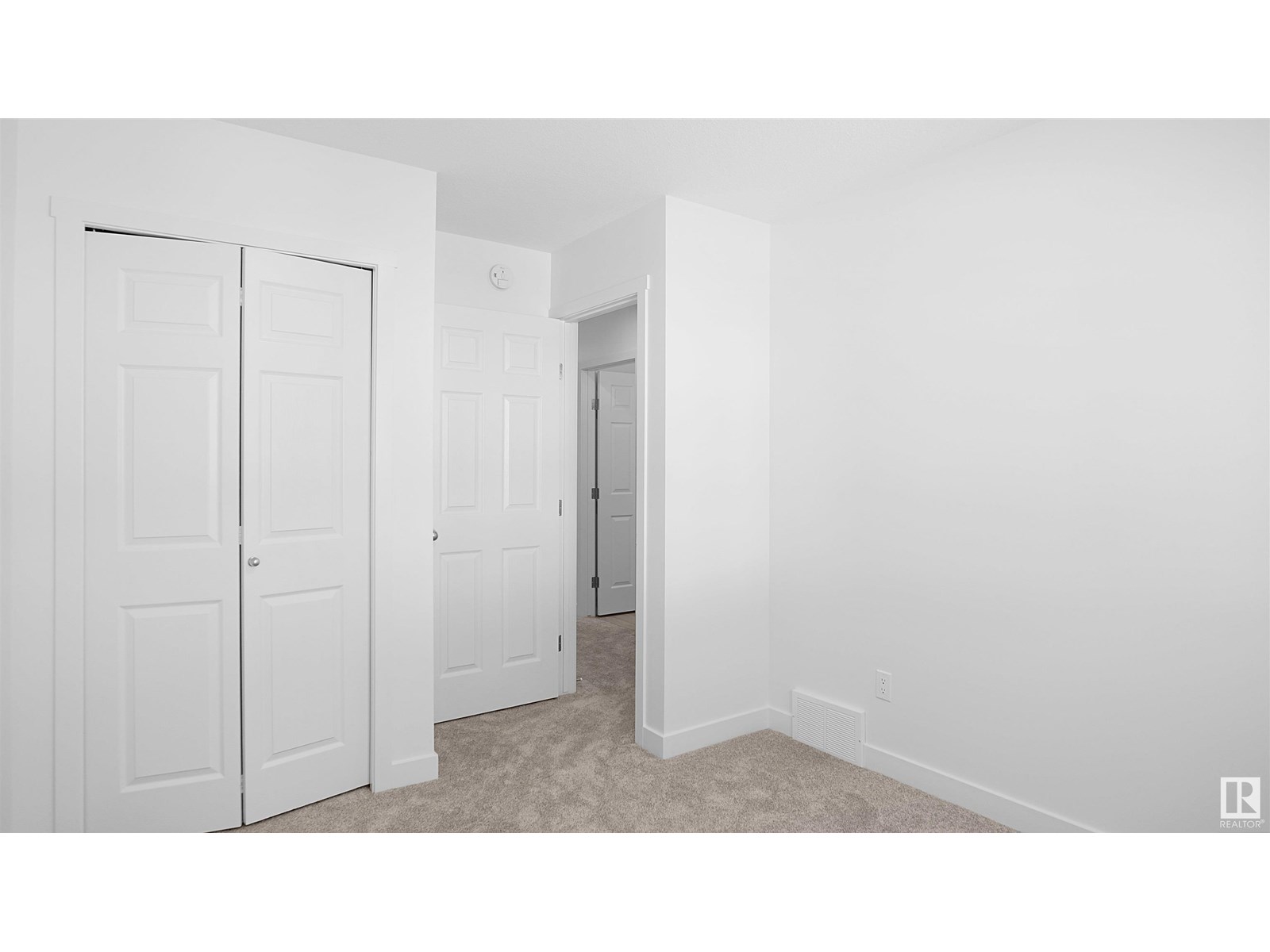 Photo 7 of 17506 5 A St Ne, Edmonton AB