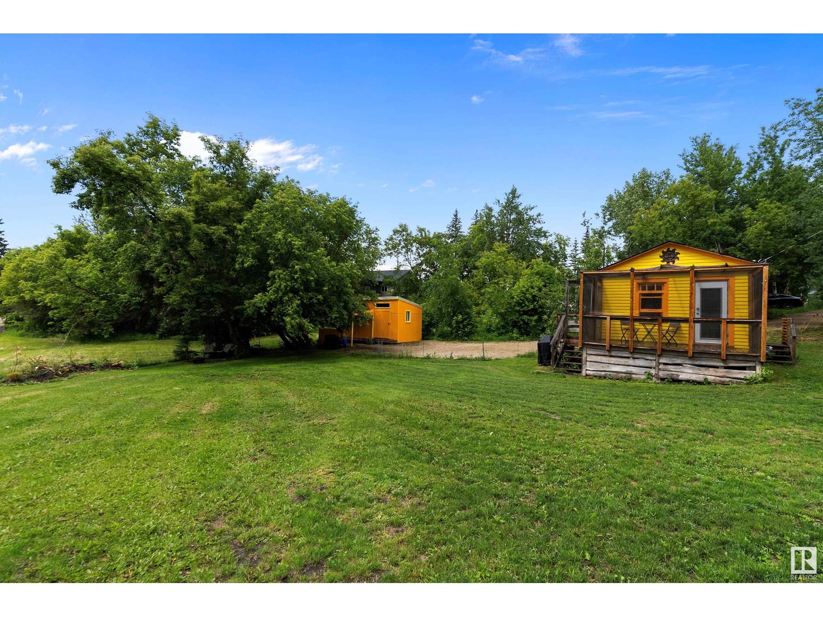 Photo 32 of 719 Lakeside Dr, Rural Parkland County AB