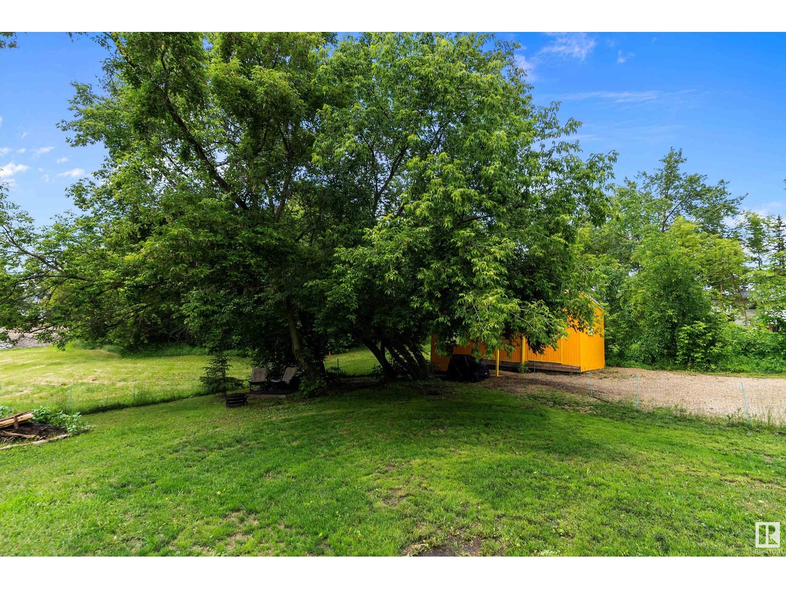 Photo 33 of 719 Lakeside Dr, Rural Parkland County AB