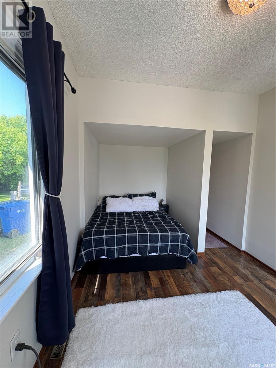 108 Warren ROAD — photo 16