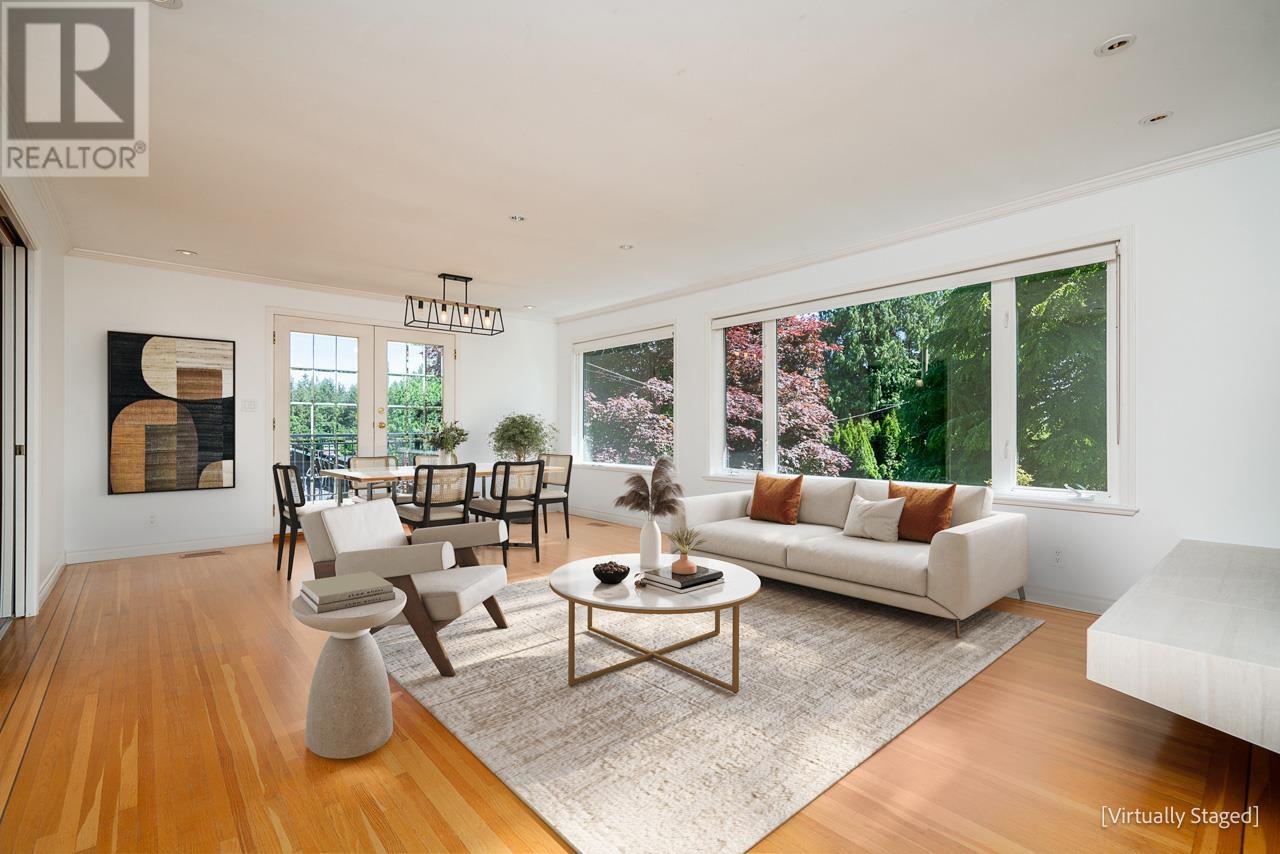 1358 E 14TH STREET, North Vancouver