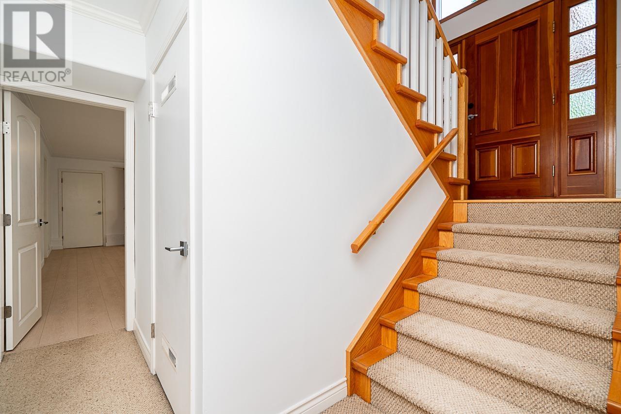 1358 E 14TH STREET, North Vancouver