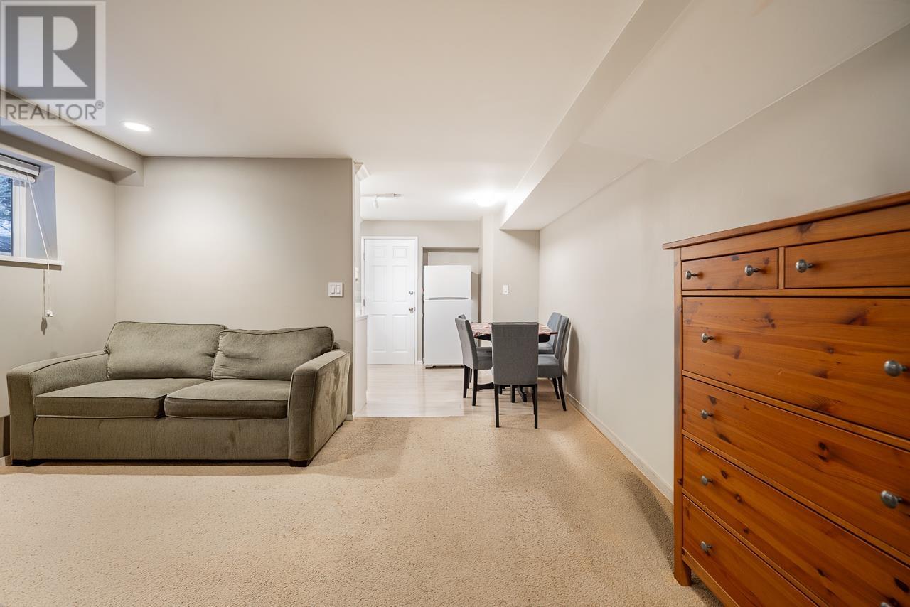 1358 E 14TH STREET, North Vancouver