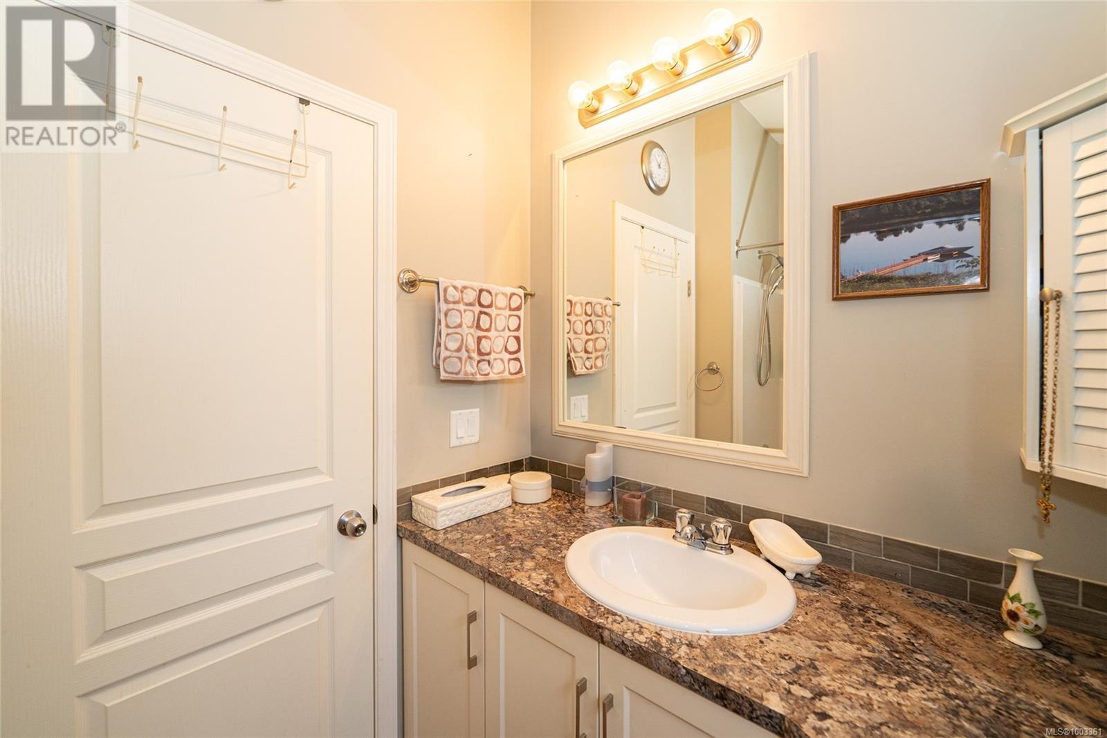 #158 3042 RIVER RD - 17