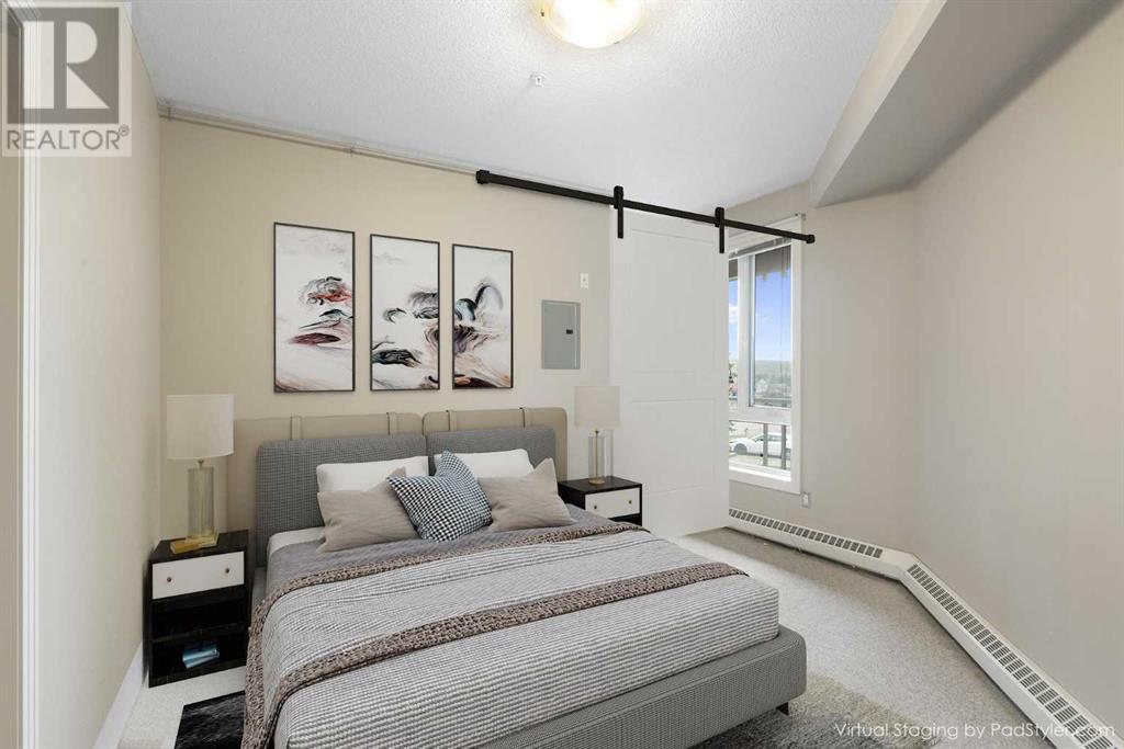 Single Family House for Sale in    Avenue NW Varsity Calgary 