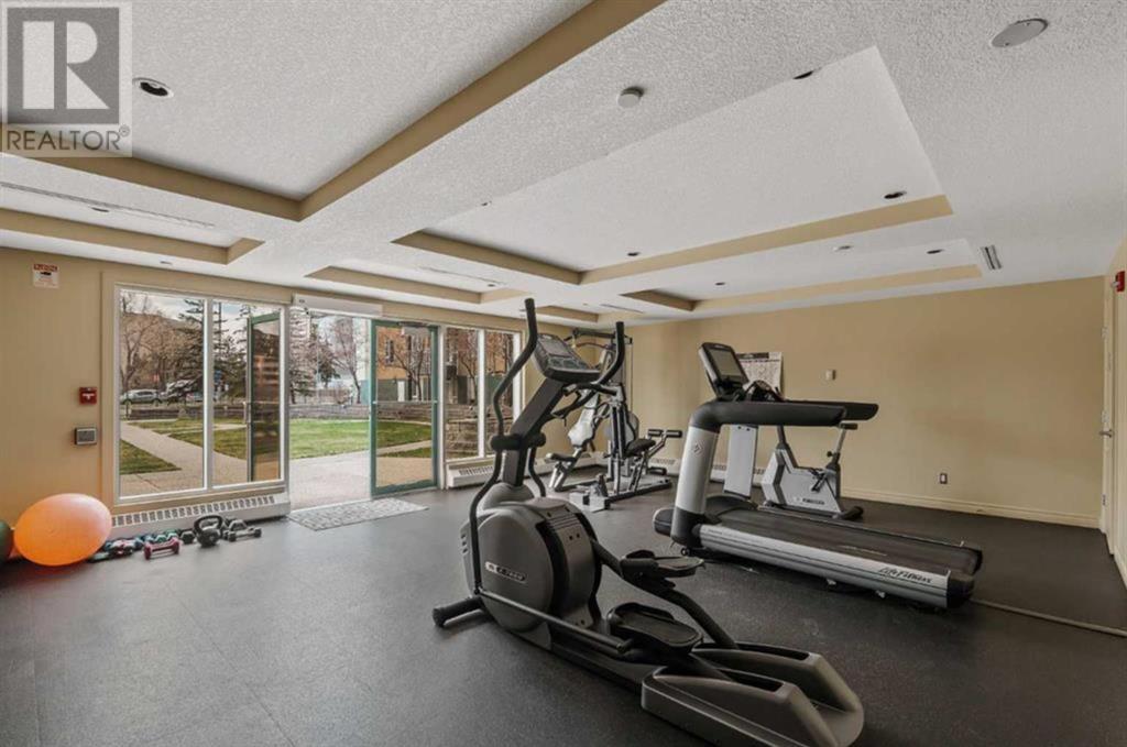Single Family House for Sale in    Avenue NW Varsity Calgary 