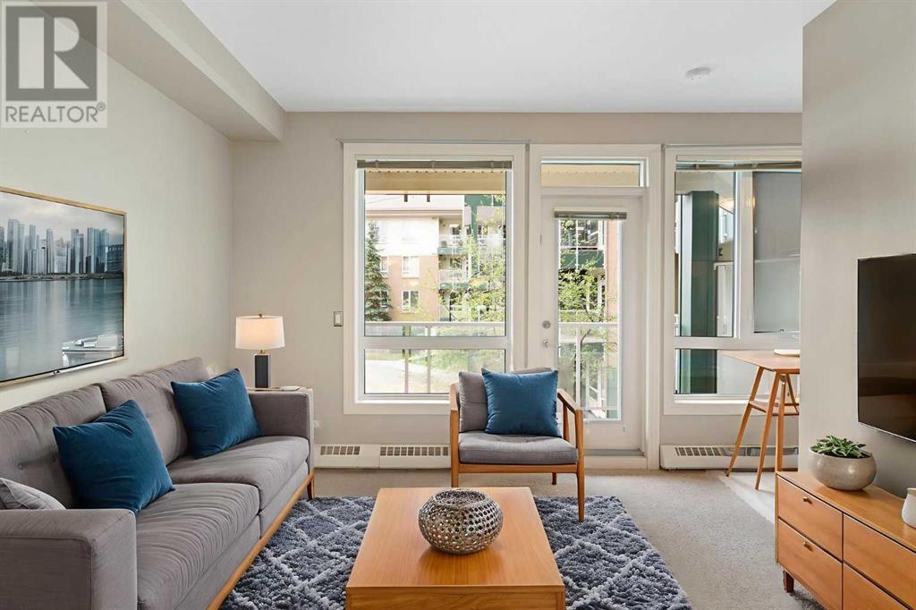 Single Family House for Sale in    Avenue NW Varsity Calgary 