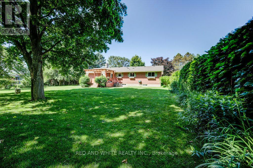 Photo 28 of 18 Marshall Avenue, North Dumfries ON