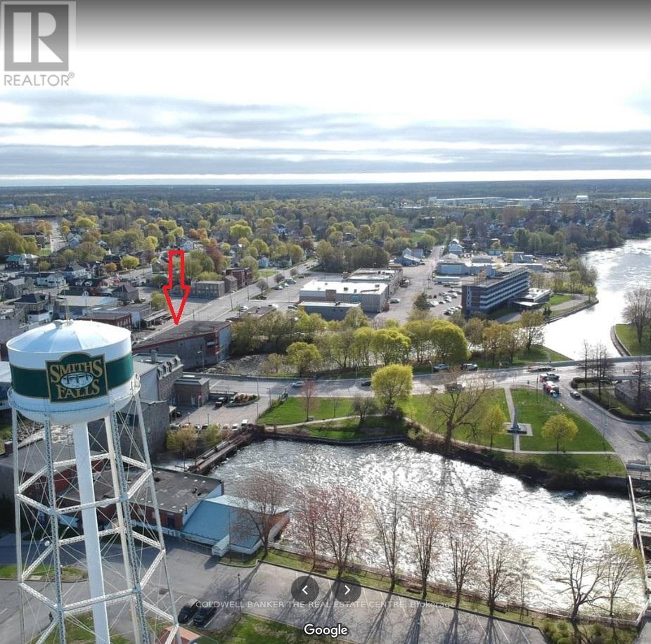 Photo 10 of 1 15 Chambers Street, Smiths Falls ON