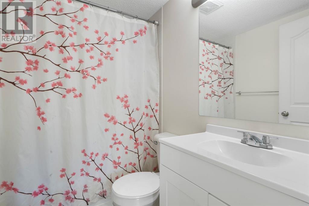 2204, 8 Bridlecrest Drive SW, Calgary, Alberta