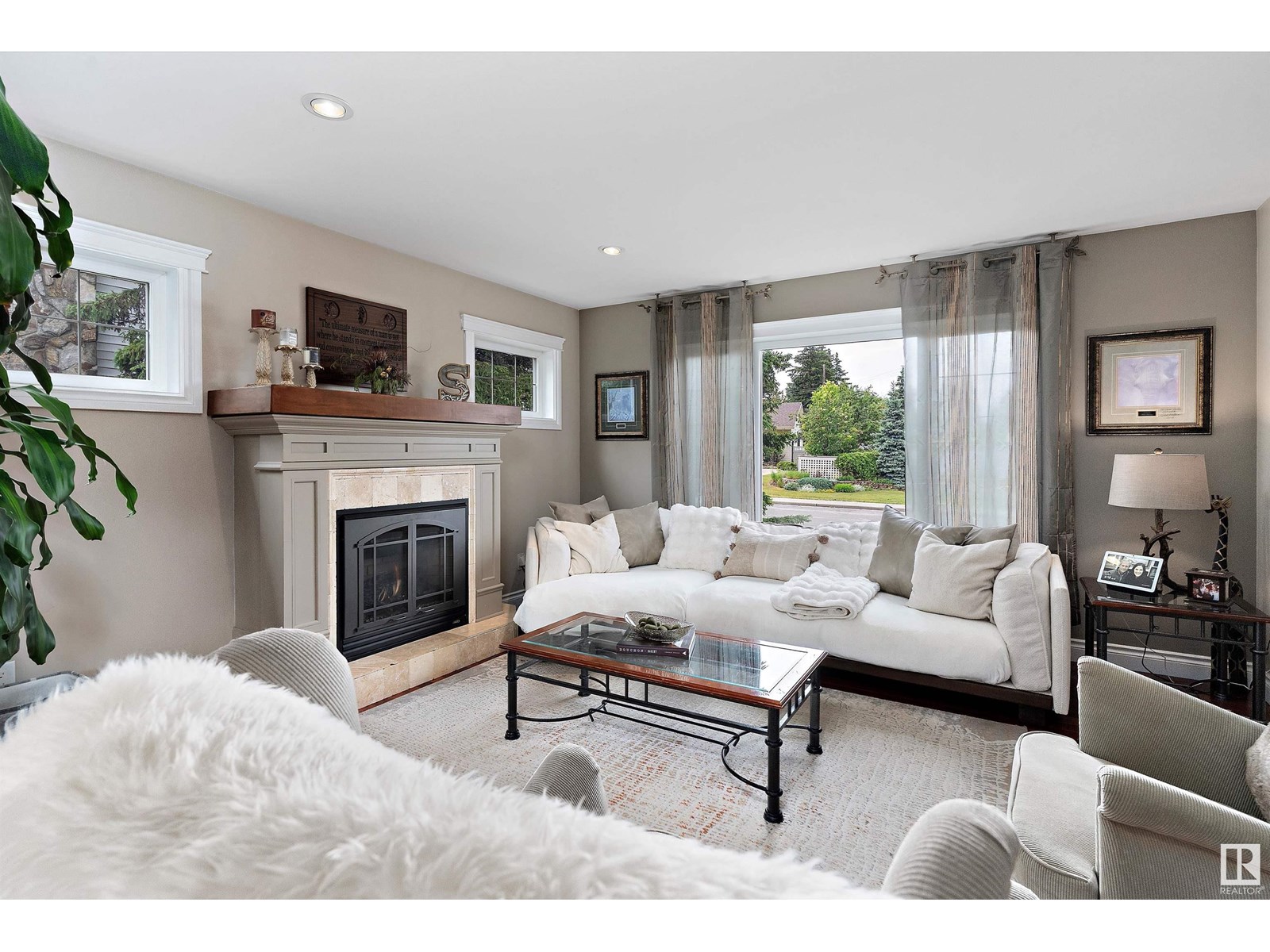 Photo 7 of 10765 65 St Nw, Edmonton AB