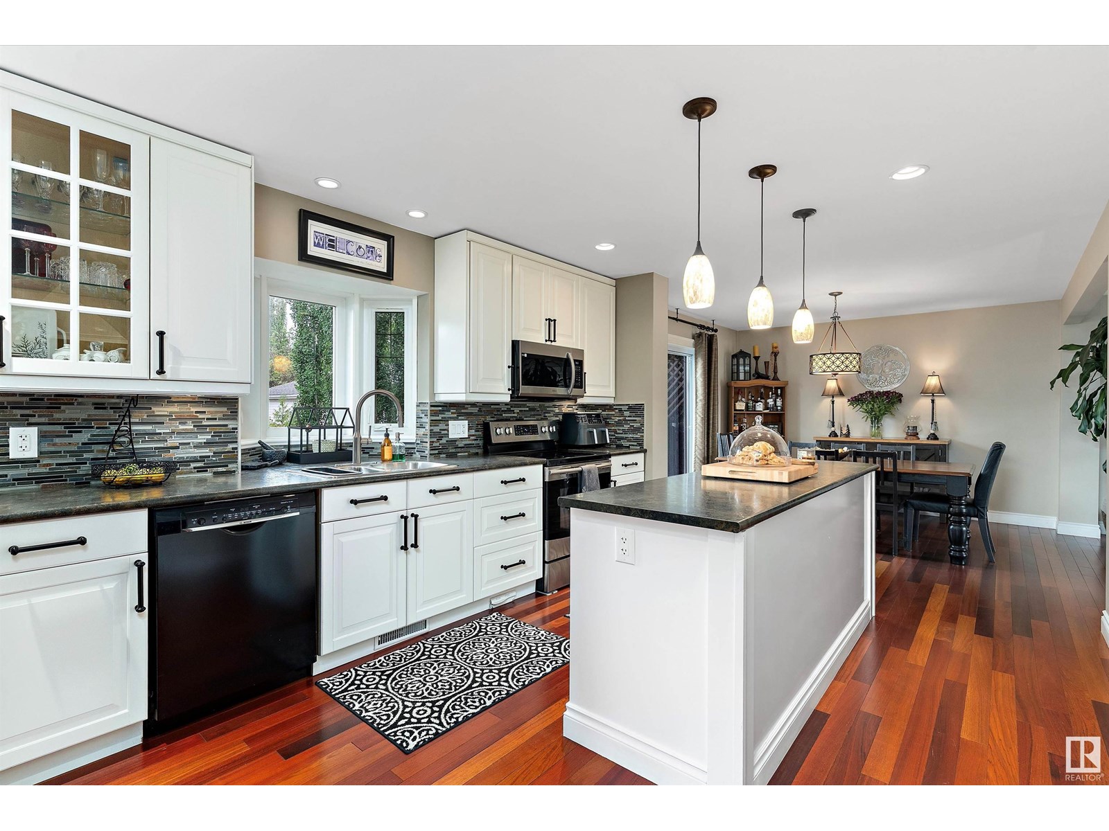 Photo 14 of 10765 65 St Nw, Edmonton AB