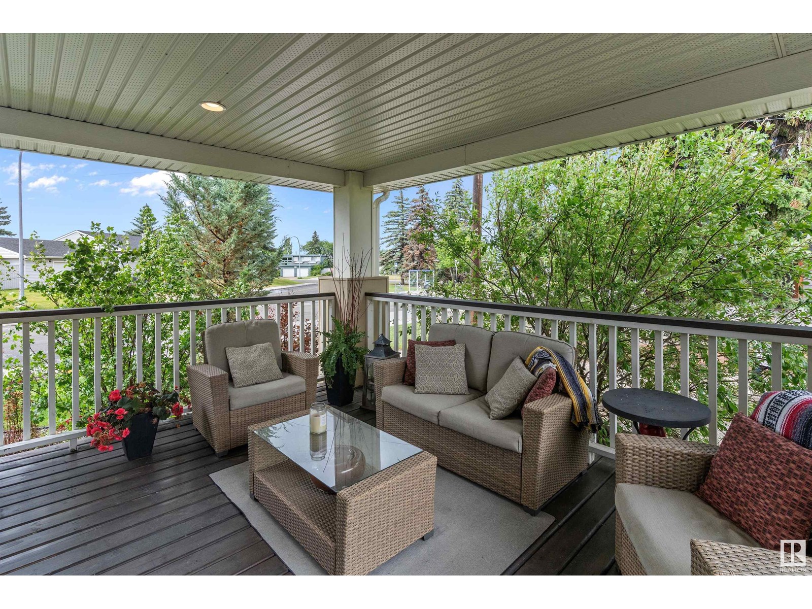 Photo 36 of 10765 65 St Nw, Edmonton AB