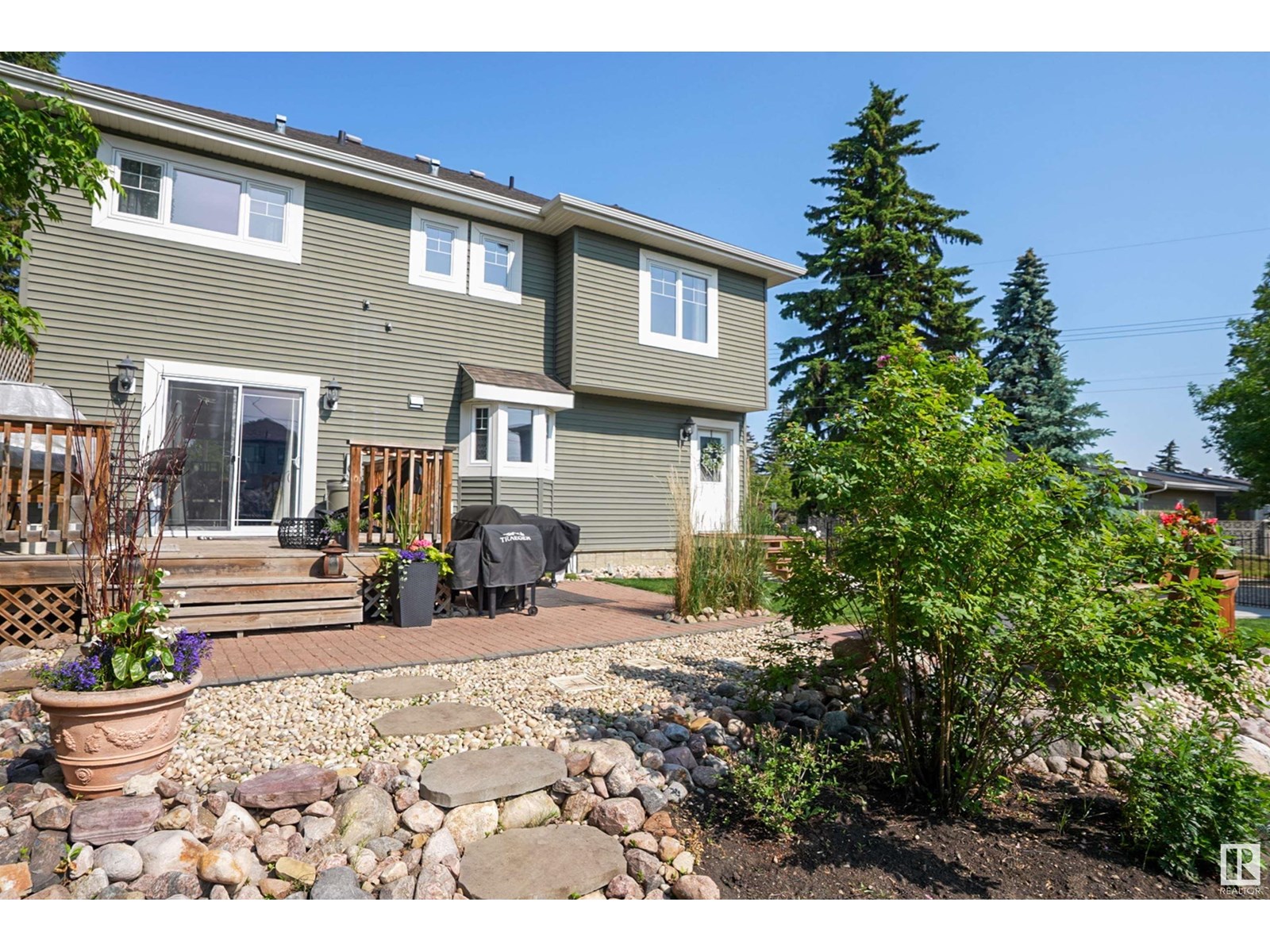 Photo 52 of 10765 65 St Nw, Edmonton AB