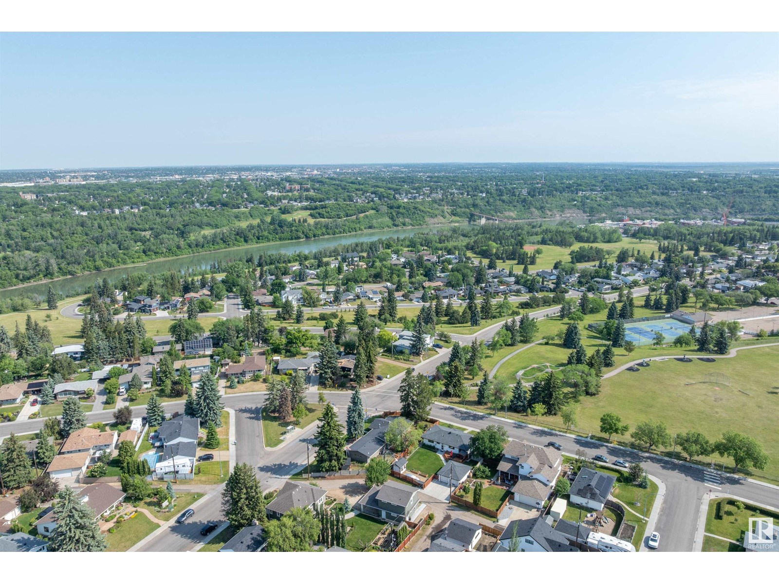 Photo 64 of 10765 65 St Nw, Edmonton AB