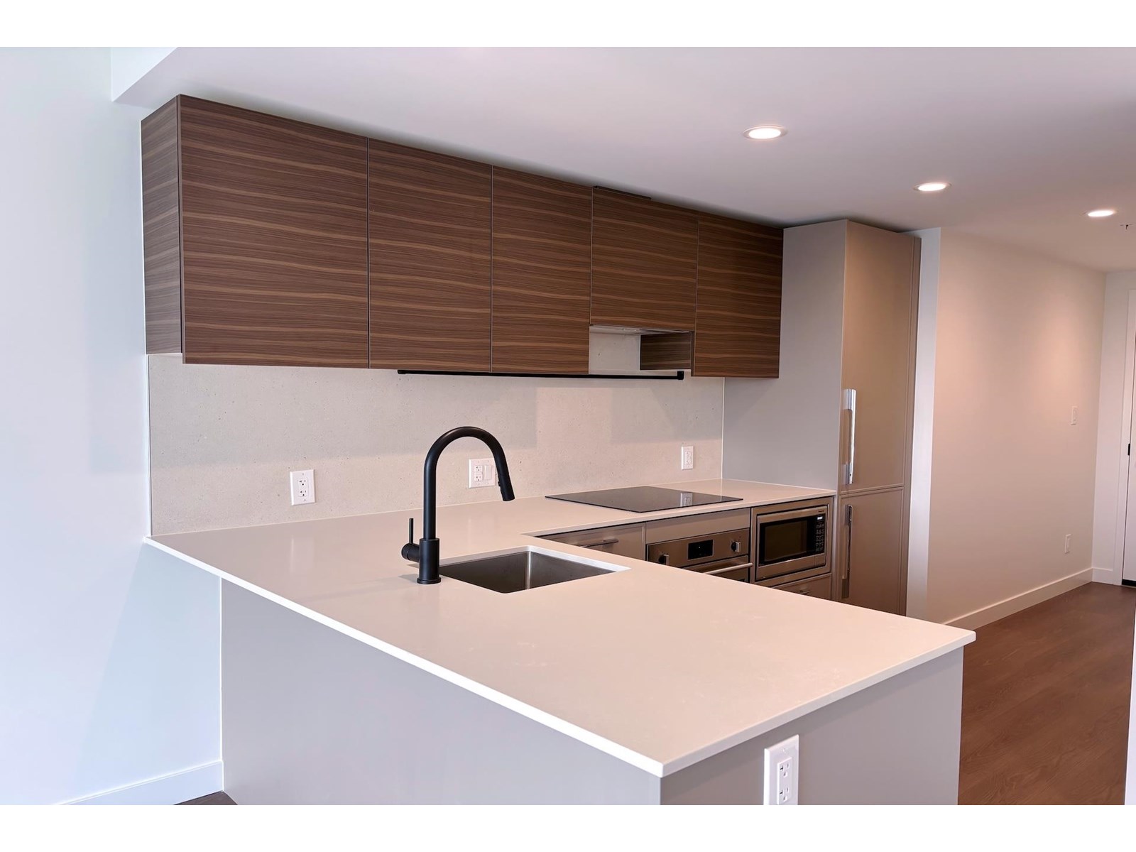 Photo 1 of 611 13745 George Junction, Surrey BC