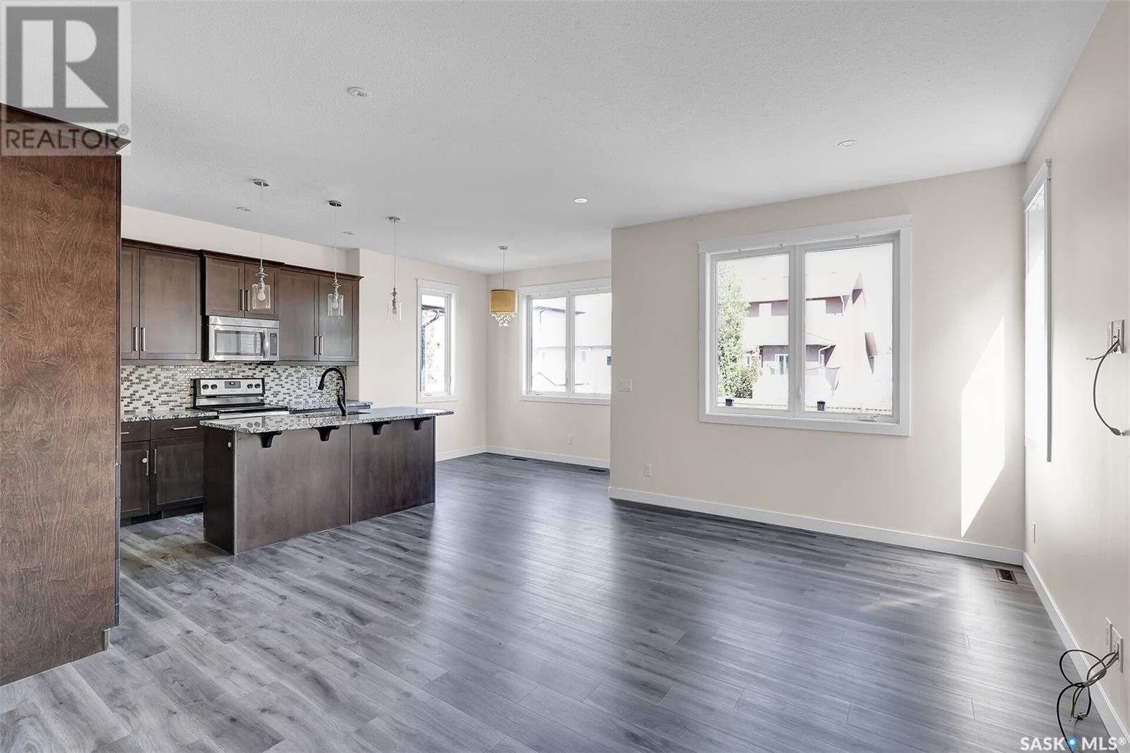 Photo 9 of 4830 Green Apple Drive, Regina SK