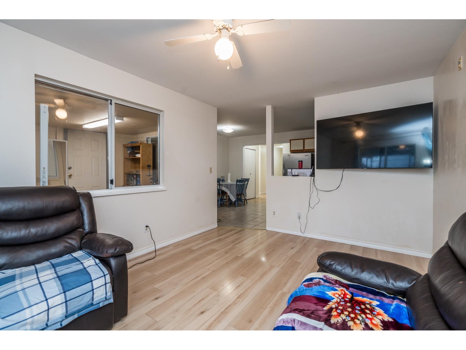 Photo 8 of 14116 88 Avenue, Surrey BC