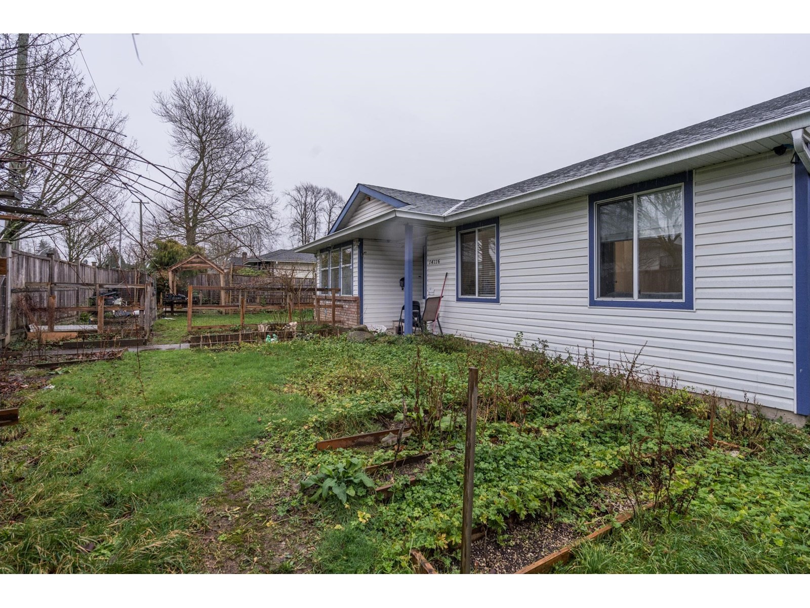 Photo 4 of 14116 88 Avenue, Surrey BC