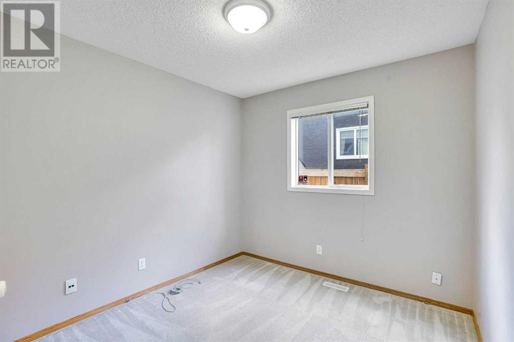 Single Family House for Sale in  Edgevalley Close NW Edgemont Calgary 