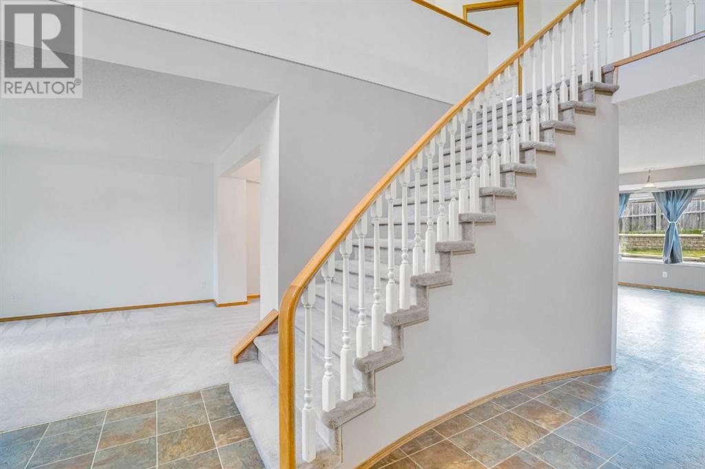 Single Family House for Sale in  Edgevalley Close NW Edgemont Calgary 