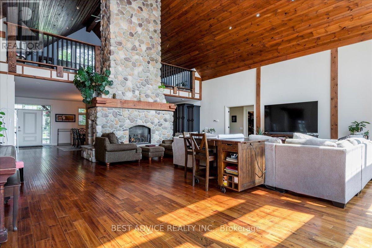 Photo 11 of 9 Fernwood Lane, Ramara ON