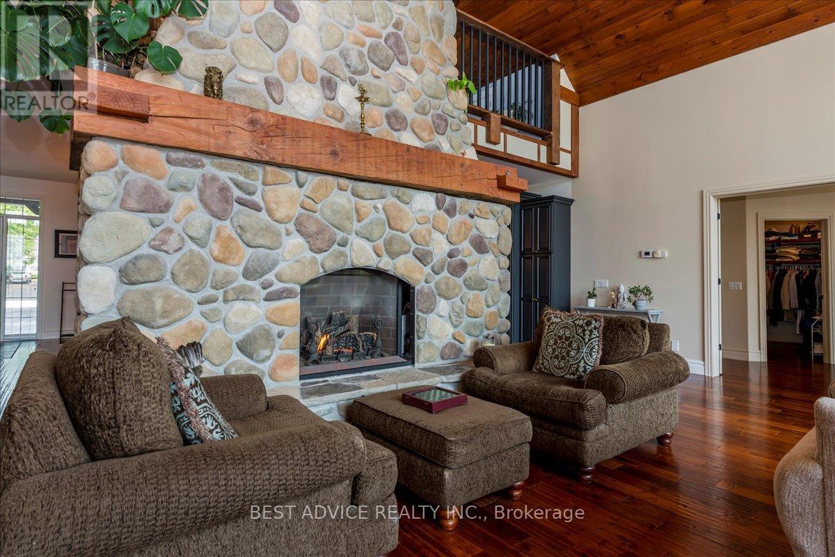 Photo 12 of 9 Fernwood Lane, Ramara ON