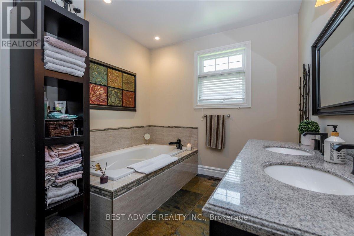 Photo 14 of 9 Fernwood Lane, Ramara ON