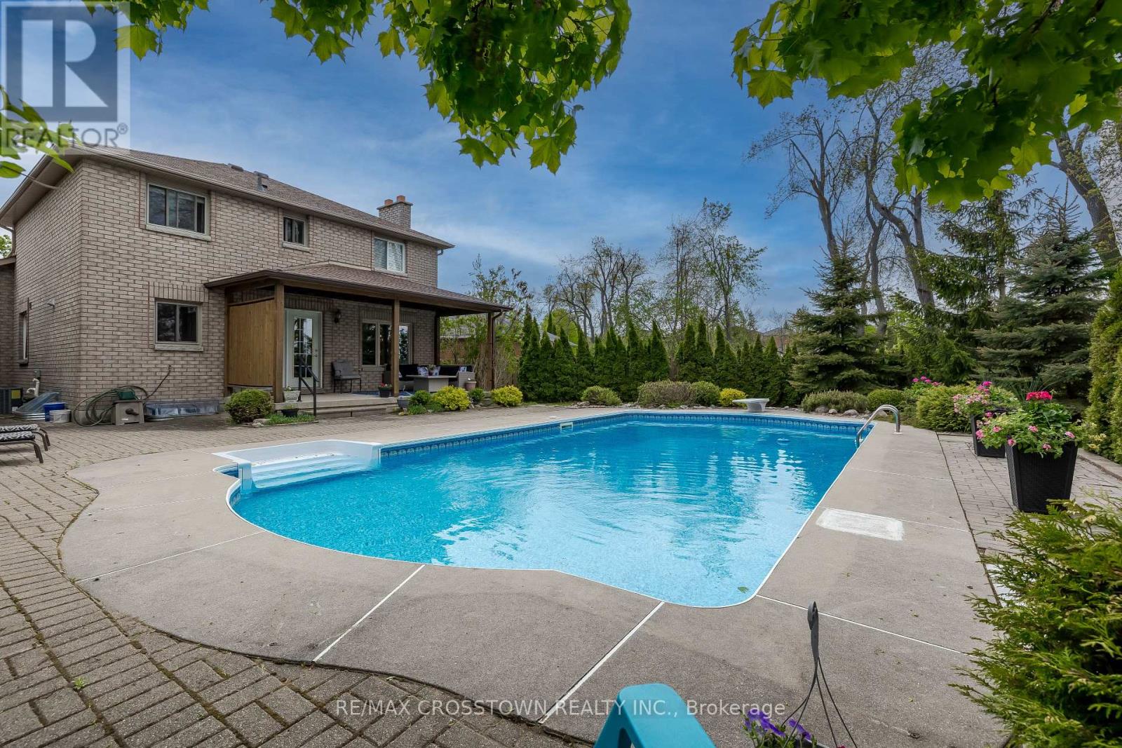 Single Family House for Sale in  NUGENT COURT Barrie (Northwest) 