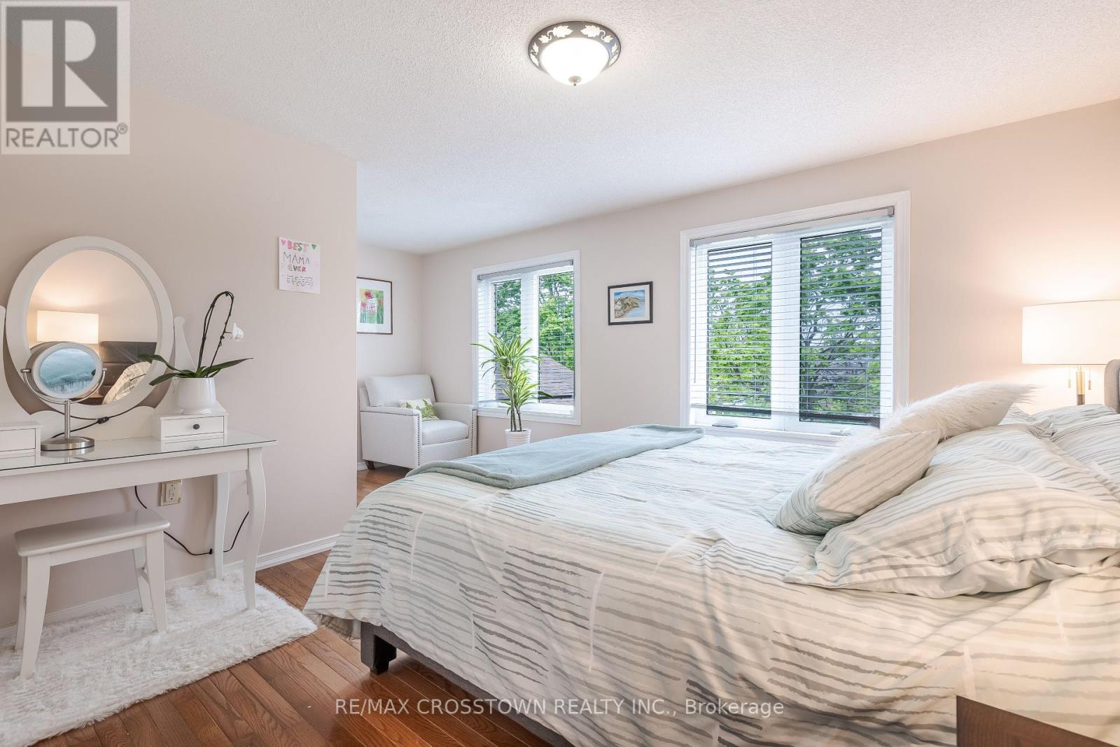 Single Family House for Sale in  NUGENT COURT Barrie (Northwest) 