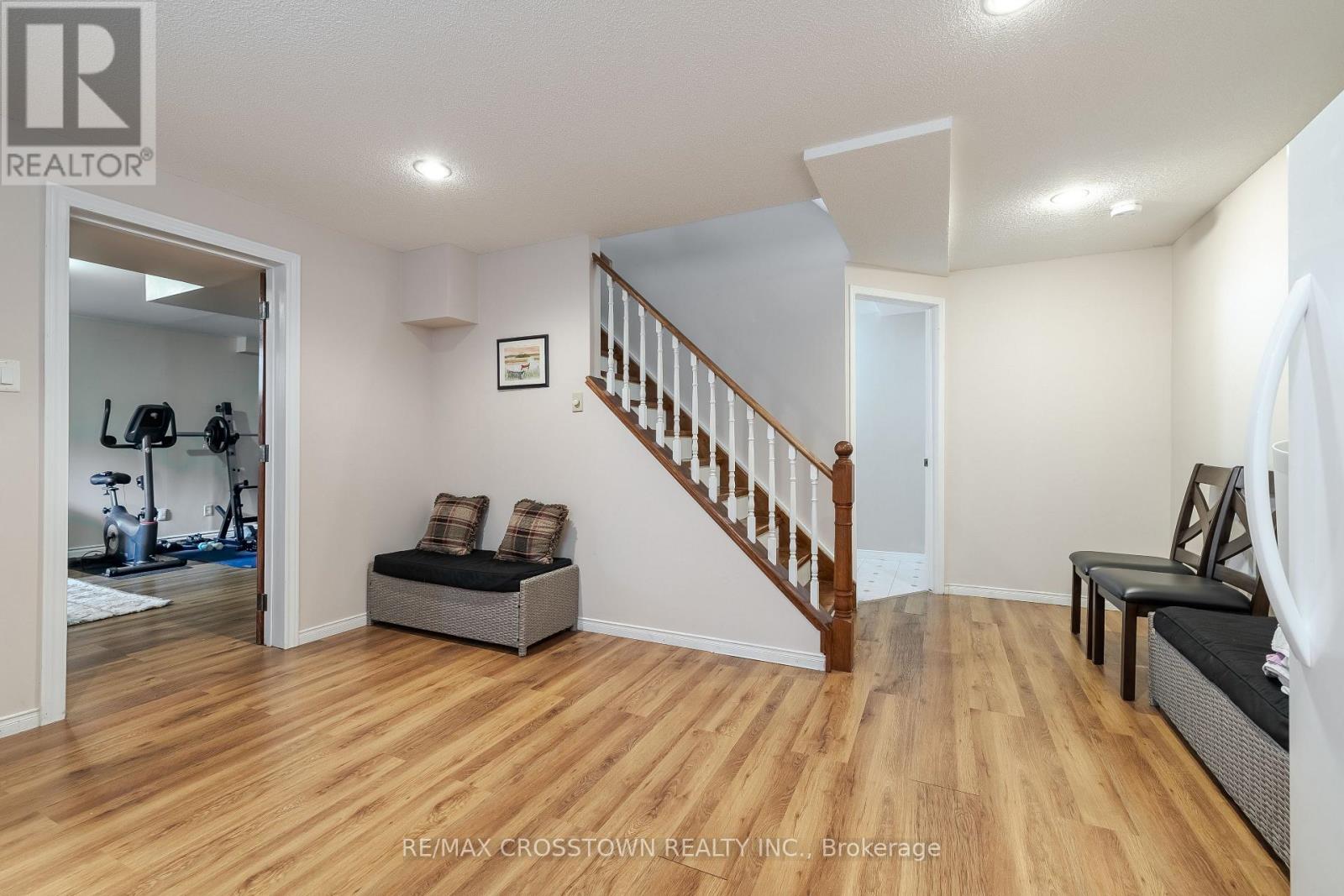Single Family House for Sale in  NUGENT COURT Barrie (Northwest) 