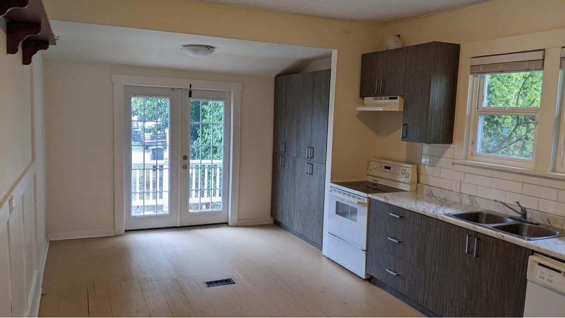 Photo 5 of 33913 Pine Street, Abbotsford BC