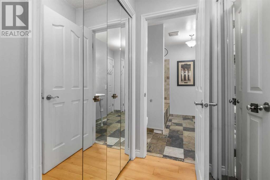 Single Family House Bungalow for Sale in  Woodglen Close SW Woodbine Calgary 