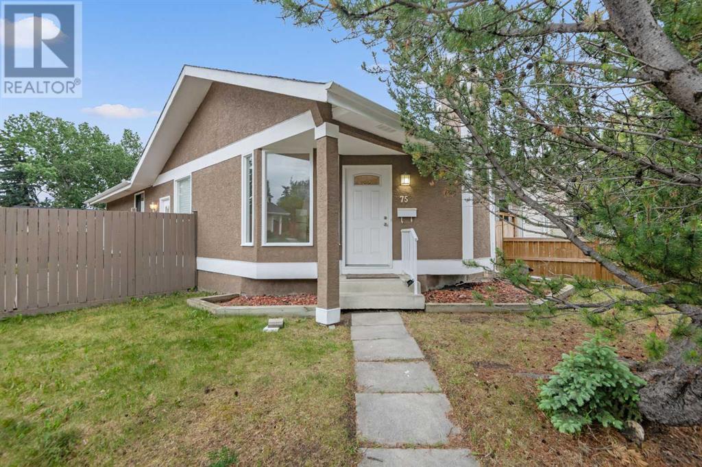 75 Woodglen Close SW, Calgary, Alberta