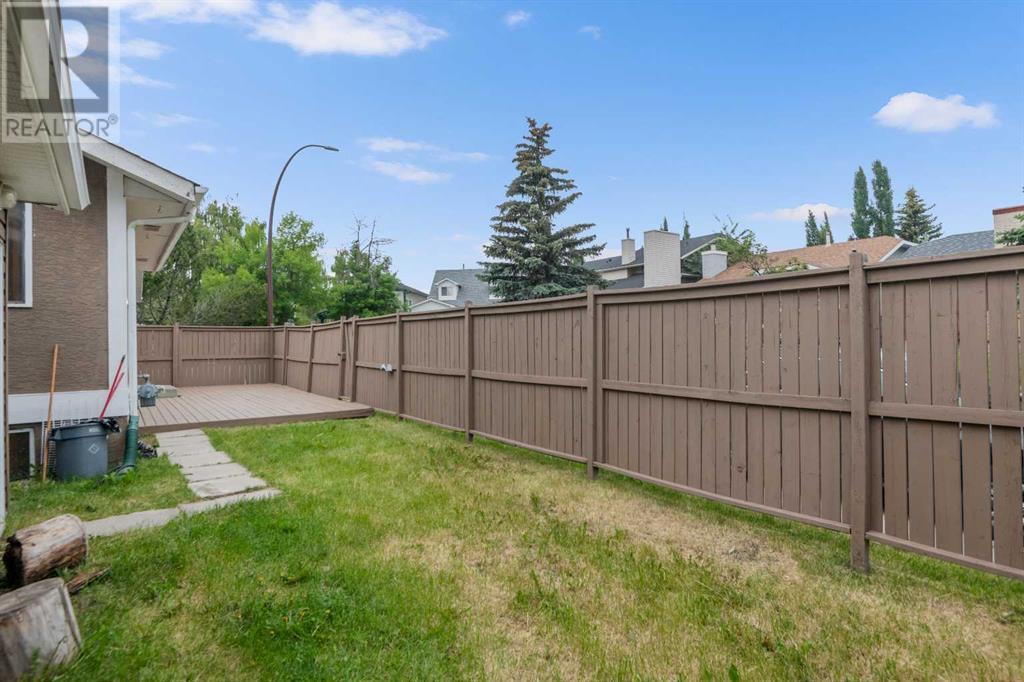 Single Family House Bungalow for Sale in  Woodglen Close SW Woodbine Calgary 